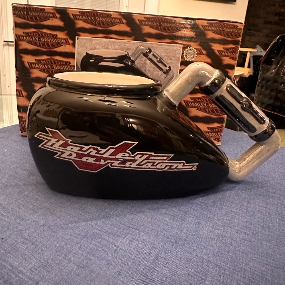 Vintage Harley Davidson Gas Tank Mug - A Collector’s Dream!